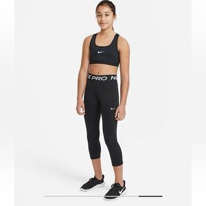 NIKE PRO LEGGINGS CAPRI LENGTH